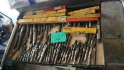 250#5049 Utensili e strumenti di misura