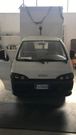 13#5328 Veicolo elettrico omologato km0 con vasca