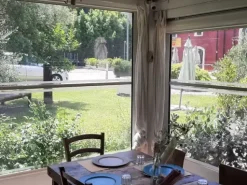 #2536514 Vendesi Attività Avviata Putignano Ristorante in centro