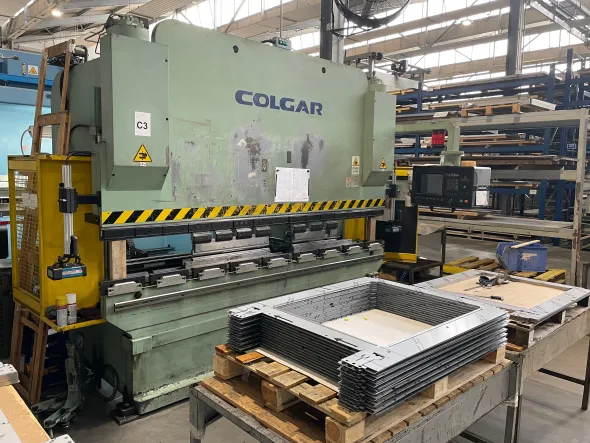 VENDESI PRESSA PIEGATRICE COLGAR