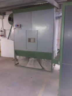 Vendo calibratrice con impianto di aspirazione