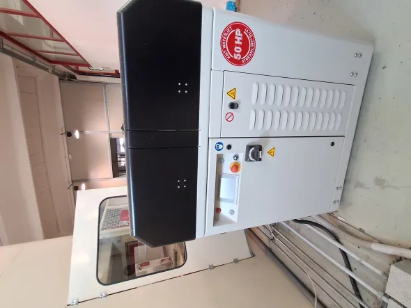 Vendo centro di lavoro waterjet