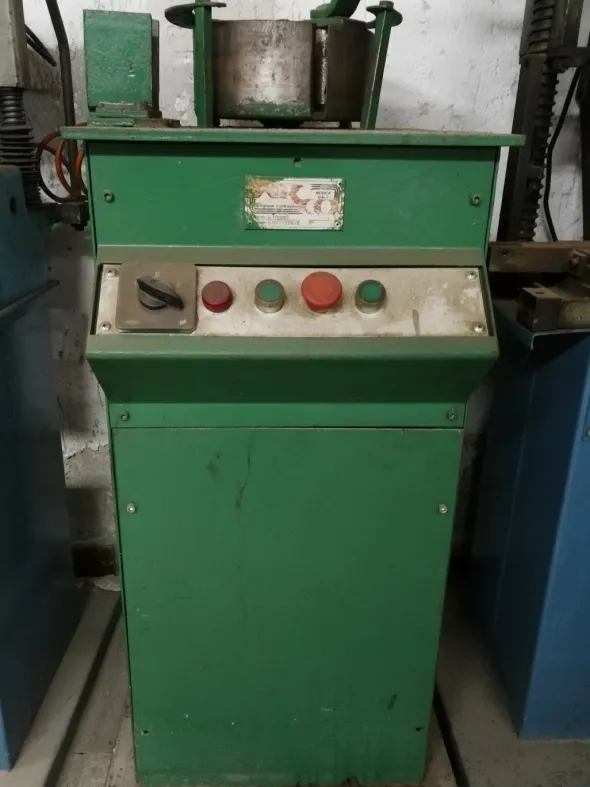 VENDO Curvatrice ARCO per profili in alluminio e ferro