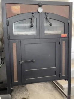 Vendo FORNO in acciaio a legna