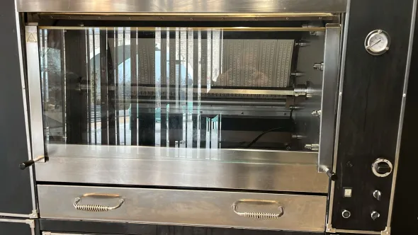 VENDO GIRARROSTO A GAS – UNIVERSO GRILL CG 960