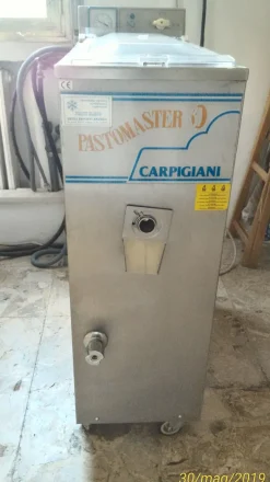 Vendo 2 Mantecatori + 2 Pastorizzatori + 3 frighi