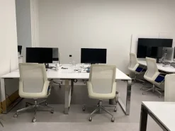 Vendo postazioni ufficio da 2/4/6 postazioni