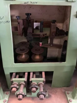 vendo profilatrice per tubo elettrosaldato