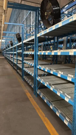 Vendo scaffalature a rulliera