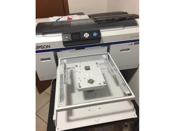vendo stampante digitale per magliette epson f2000