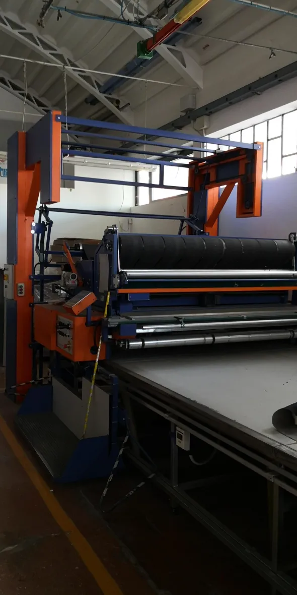 VENDO stenditore con relativo caricapezze e tavolo
