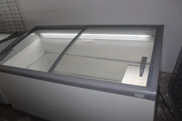 Vendo 6 vetrine congelatore negativo
