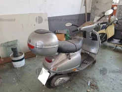 9#9294 Vespa Piaggio ET4