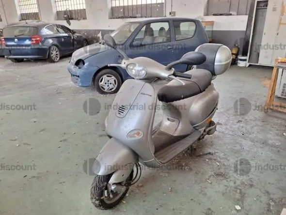 9#9294 Vespa Piaggio ET4