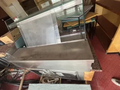 Vetrina frigo da banco con 2 vani frigo sotto