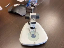 5#6453 Visore microscopico con tablet