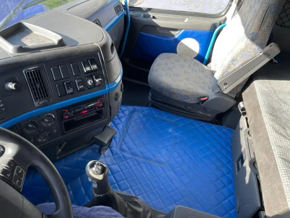 VOLVO FH 12 460 CISTERNA TRASPORTO MANGIMI E GRANAGLIE