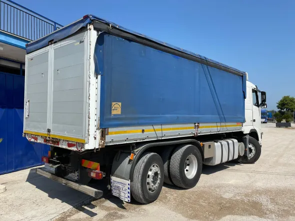 VOLVO FH 12 460 CON CASSONE RIB.BIL. 8 TON