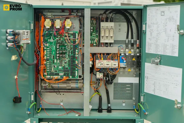 Watercooled chiller York | 180 kW | Usato | Garanzia