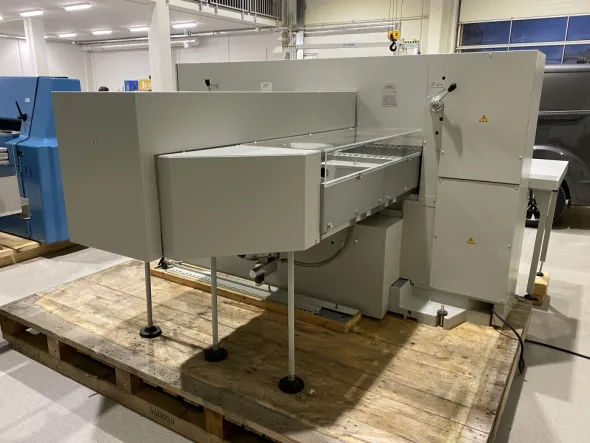 Wohlenberg 132 paper guillotine